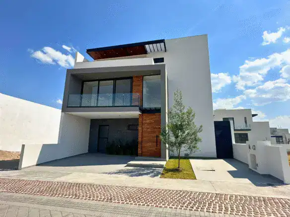 Casa de 5 recamaras en la vista residencial