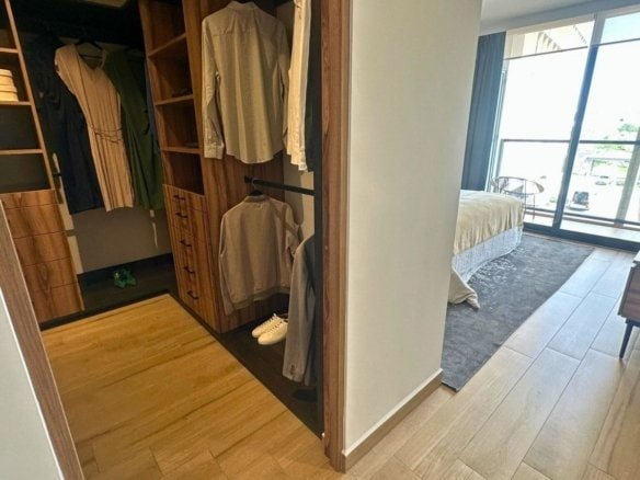 vista de recamara y vestidor de departamento en Zibatá en venta de lujo royal view