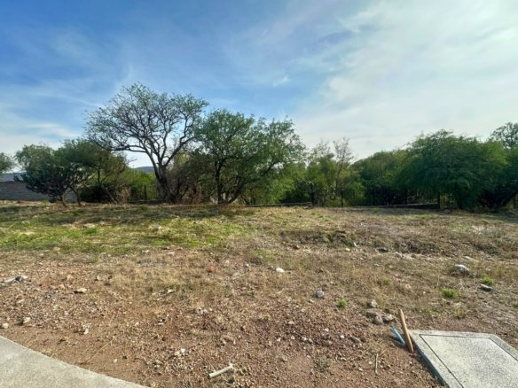 terreno en venta en lago de juriquilla de253m2