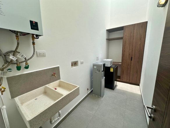 cuarto de lavado a doble altura de casas en venta en nuevo refugio el olmo