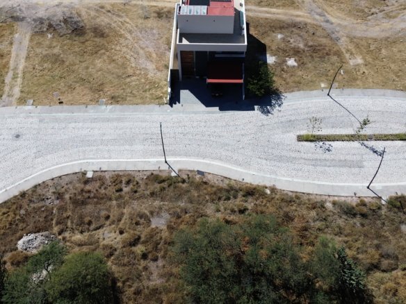 terreno en venta en lago de juriquilla vista aerea 3