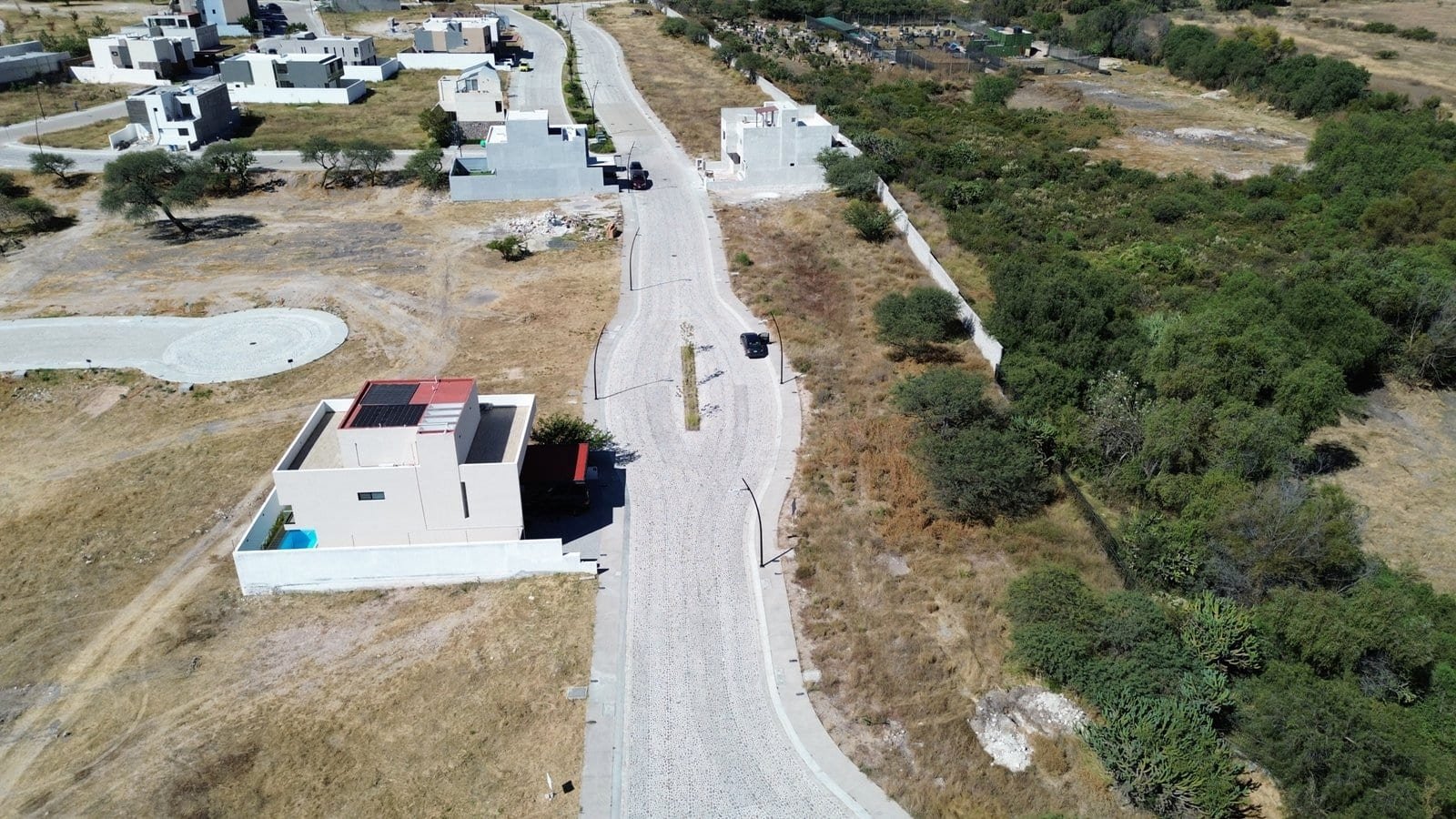 terreno en venta en lago de juriquilla vista aerea 2