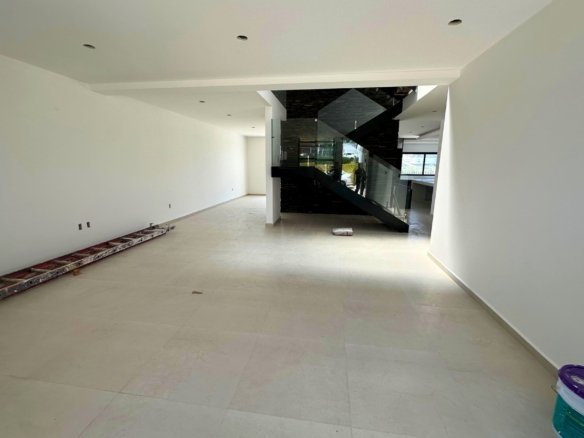 sala de amplia casa en la vista residencial, queretaro.