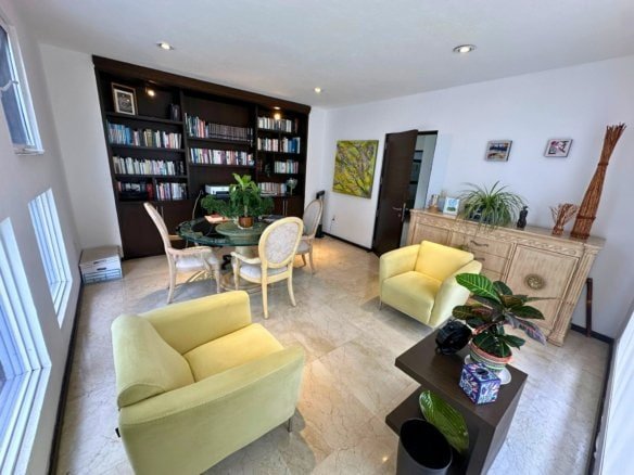 estudio de Casa con amplio jardín en Cumbres del lago, Juriquilla, Querétaro.