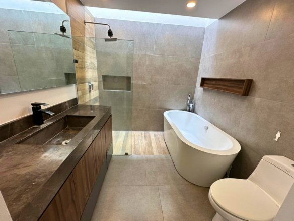 baño principal de Casa en Zibatá, Querétaro | 5 Recámaras