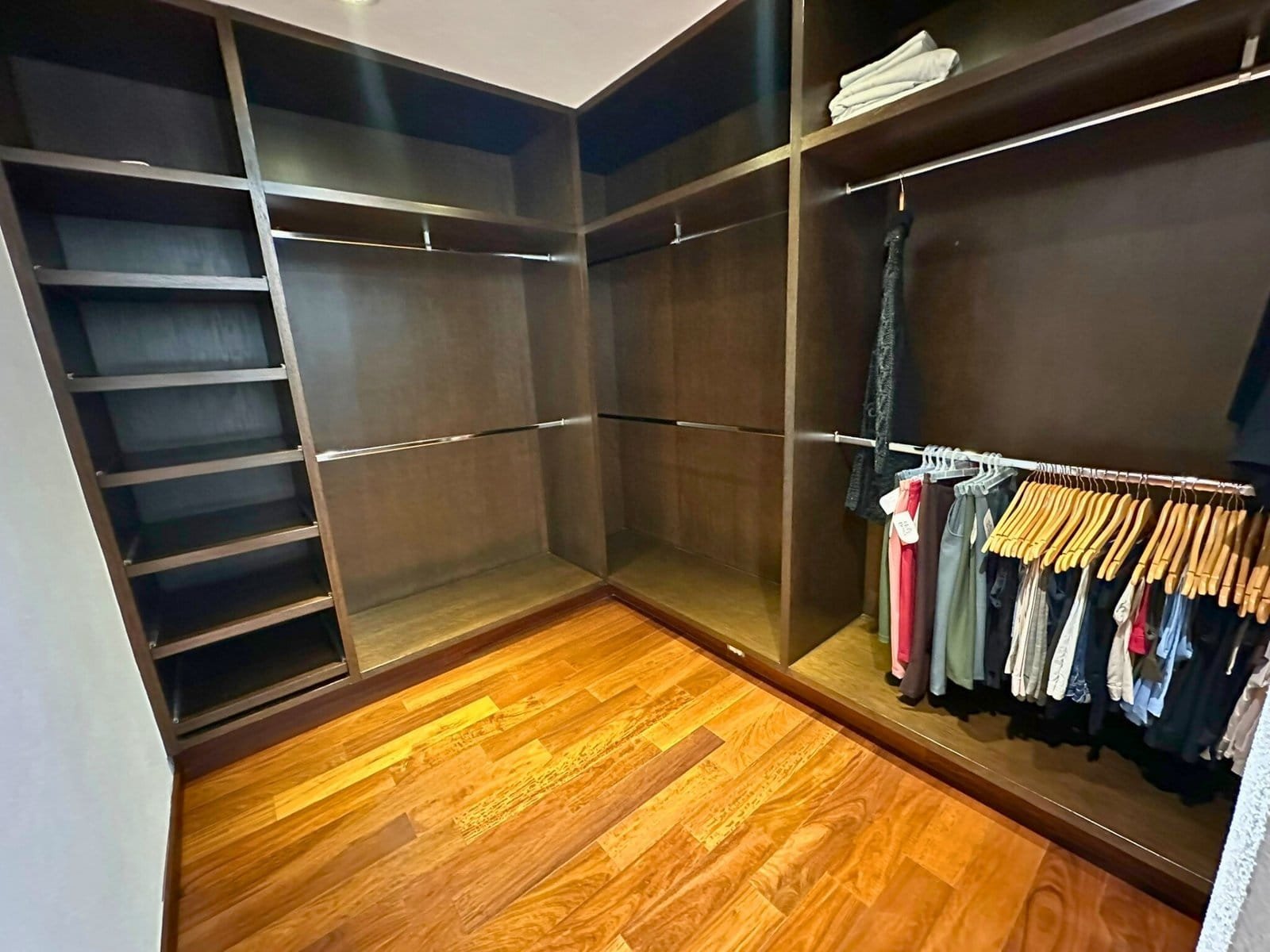 vestidor 3 de Casa con amplio jardín en Cumbres del lago, Juriquilla, Querétaro.