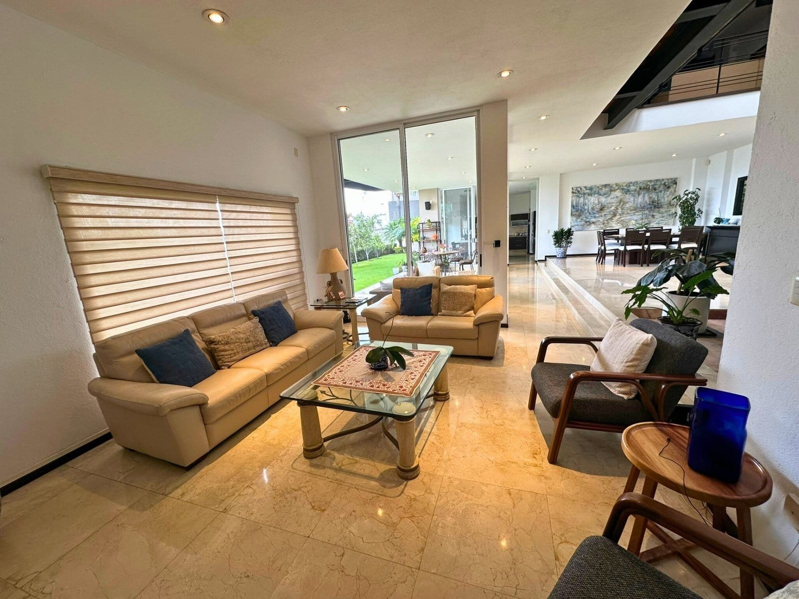 sala de Casa con amplio jardín en Cumbres del lago, Juriquilla, Querétaro.