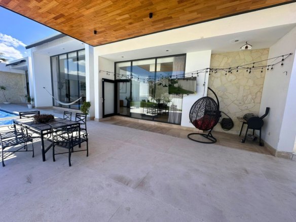 terraza de residencia en balcones de juriquilla de 1 piso.