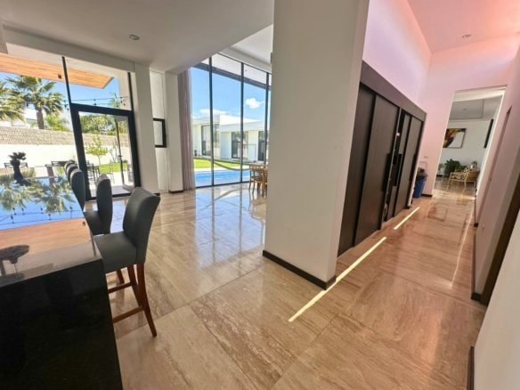pasillo de alacena de residencia en balcones de juriquilla de 1 piso.