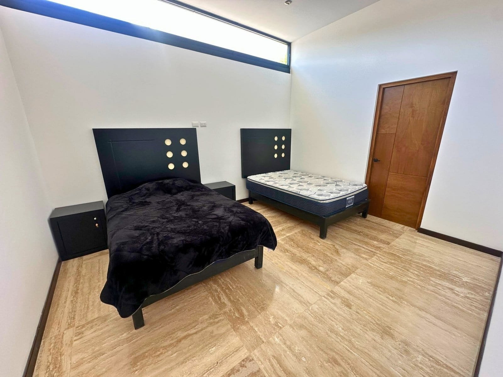 recamara de visitas 1 de residencia en balcones de juriquilla de 1 piso.