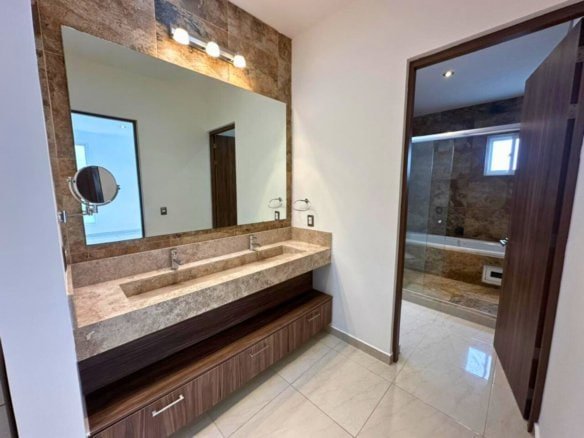 baño 3 de casa con rooftop en Zibatá, Querétaro.