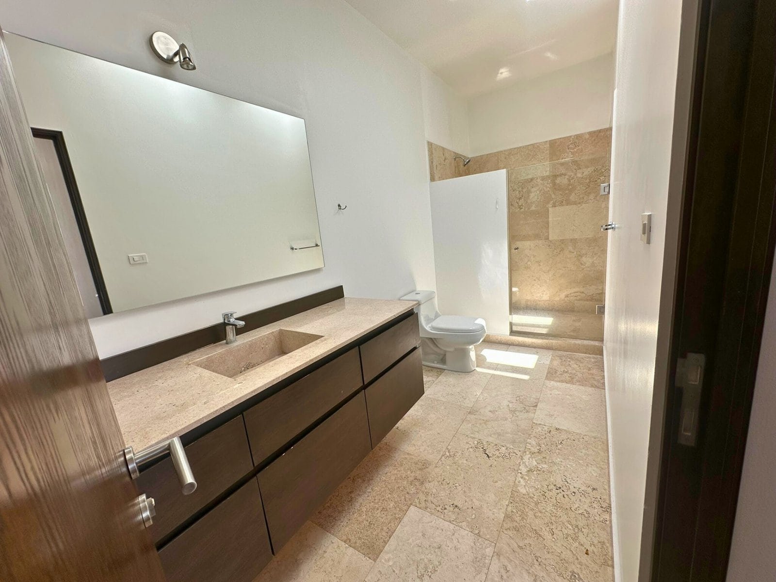 baño 3 de casa con alberca en Cumbres del Lago, Juriquilla, Querétaro.