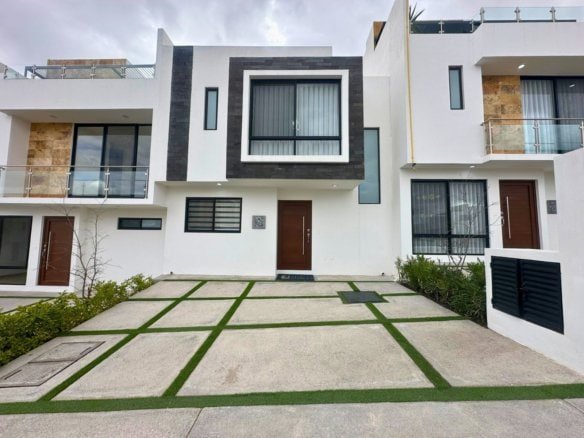 Fachada de zibatá casas en venta de 3 recámaras en Querétaro.