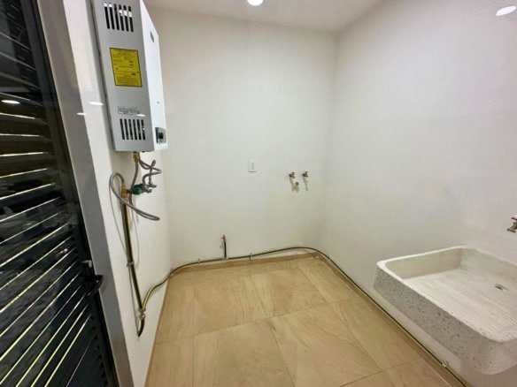 cuarto de lavado de casas en Zibatá Querétaro en Los Robles