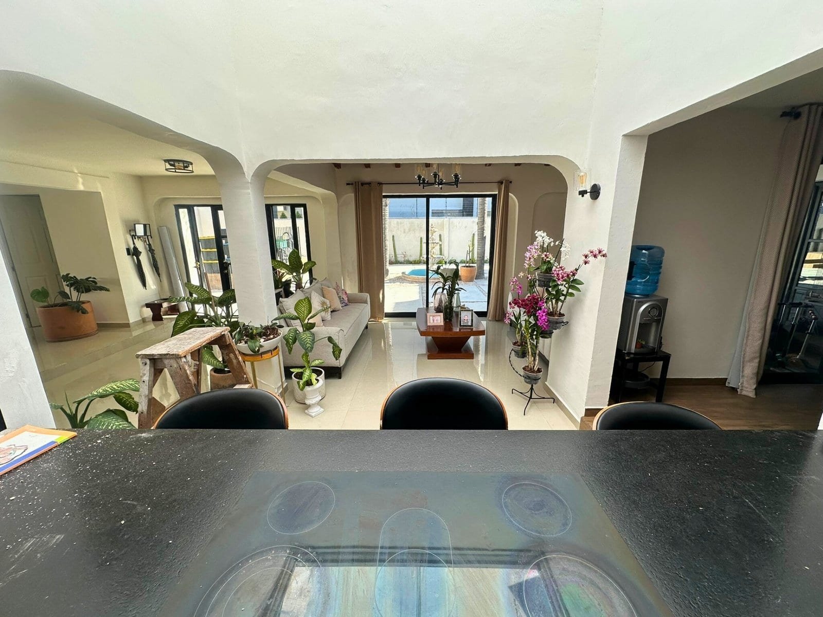 vista de cocina de casa de una planta en Juriquilla, Querétaro