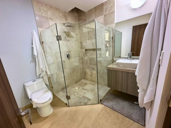 baño 2 de casas en Zibatá Querétaro en Los Robles