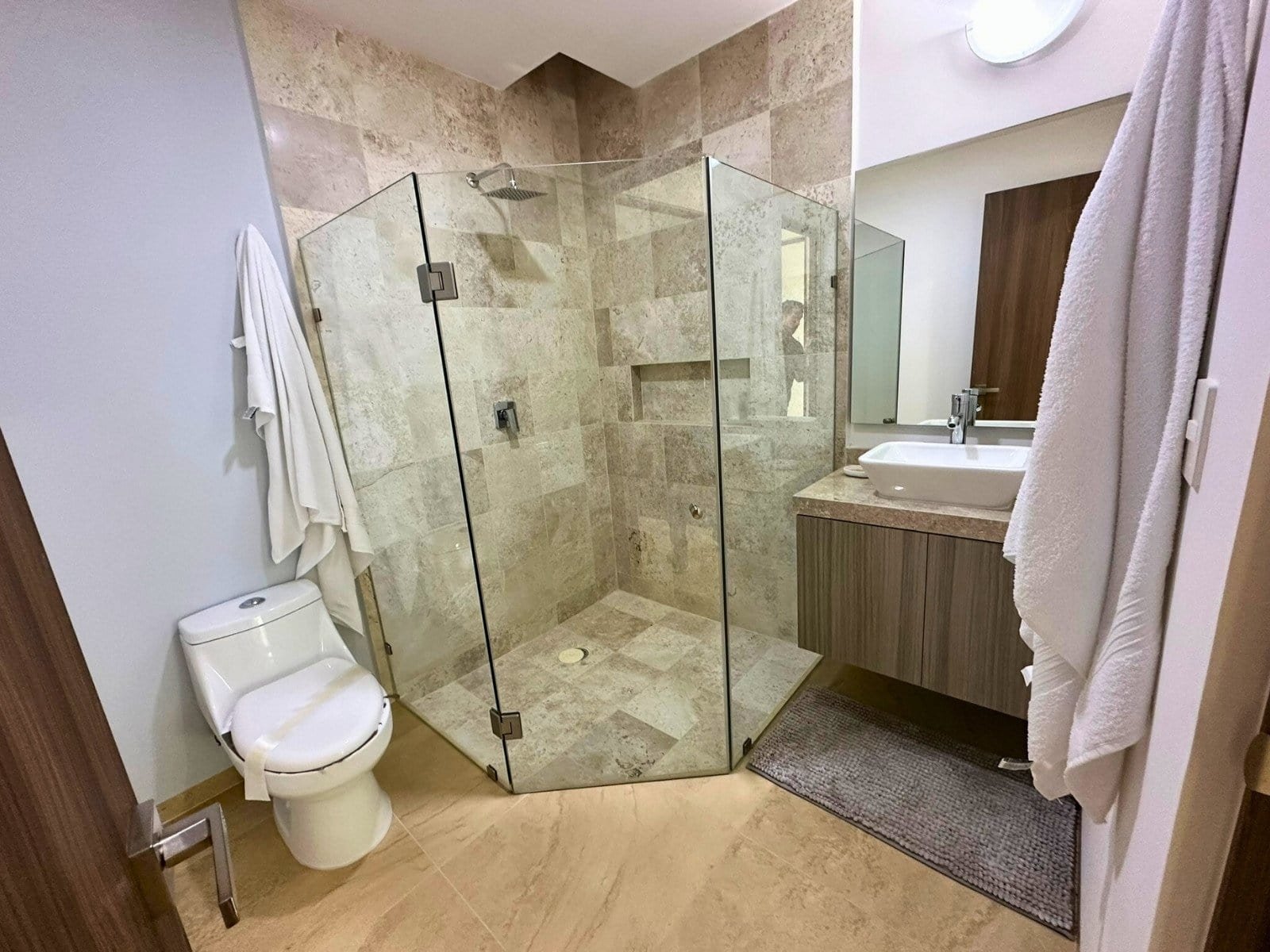 baño 2 de casas en Zibatá Querétaro en Los Robles