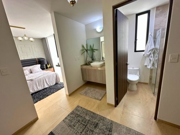 baño y recamara principal de casas en Zibatá Querétaro en Los Robles