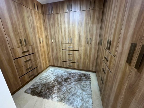 vestidor de casas Zibatá Qro. En Los Robles