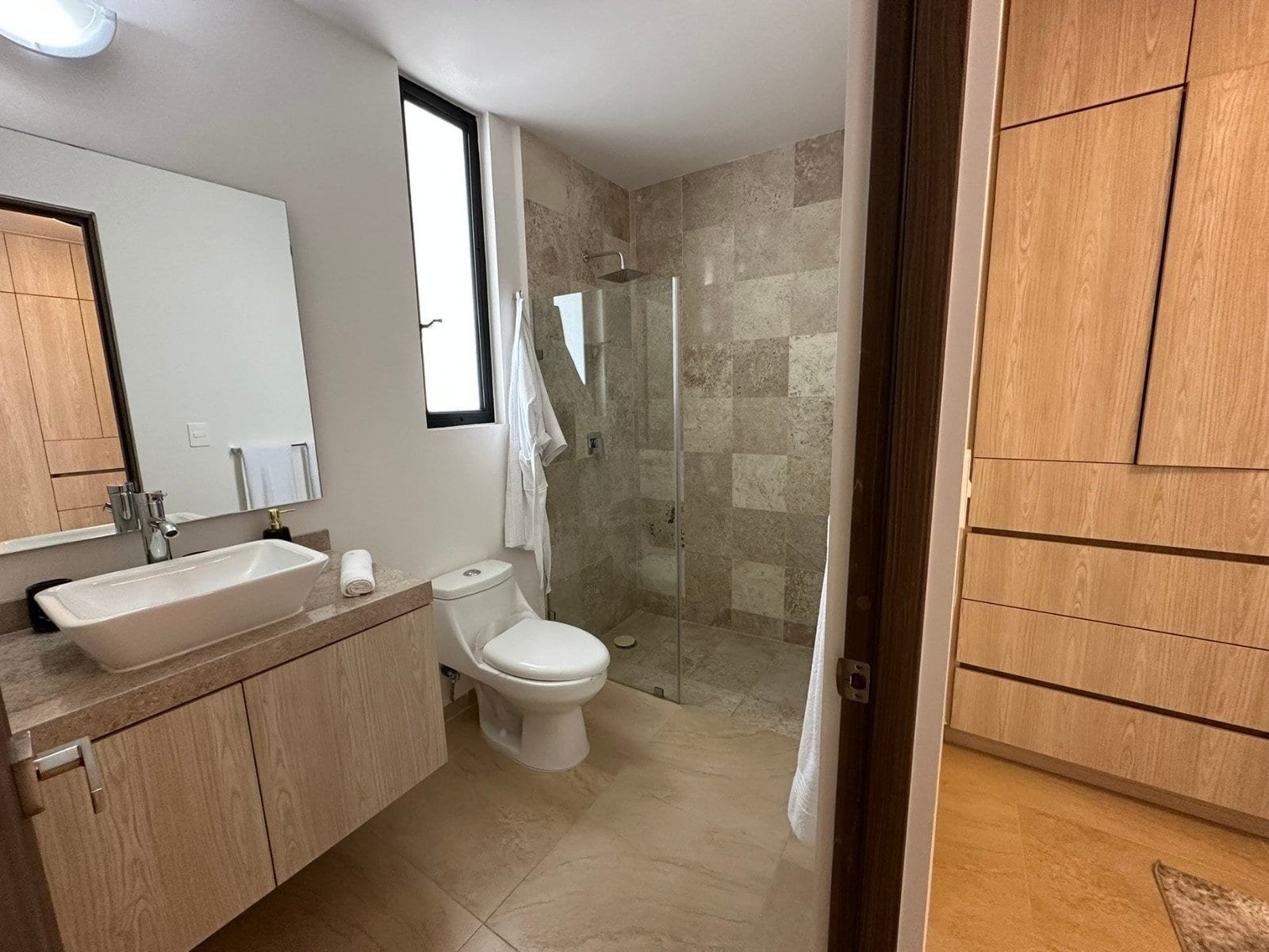 baño principal de casas en Zibatá Querétaro en Los Robles