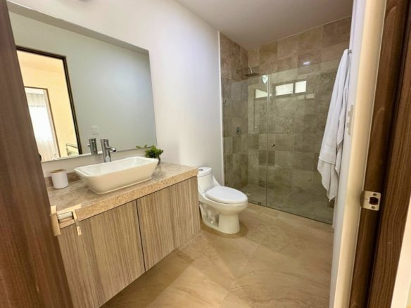 baño 3 de casas en Zibatá Querétaro en Los Robles