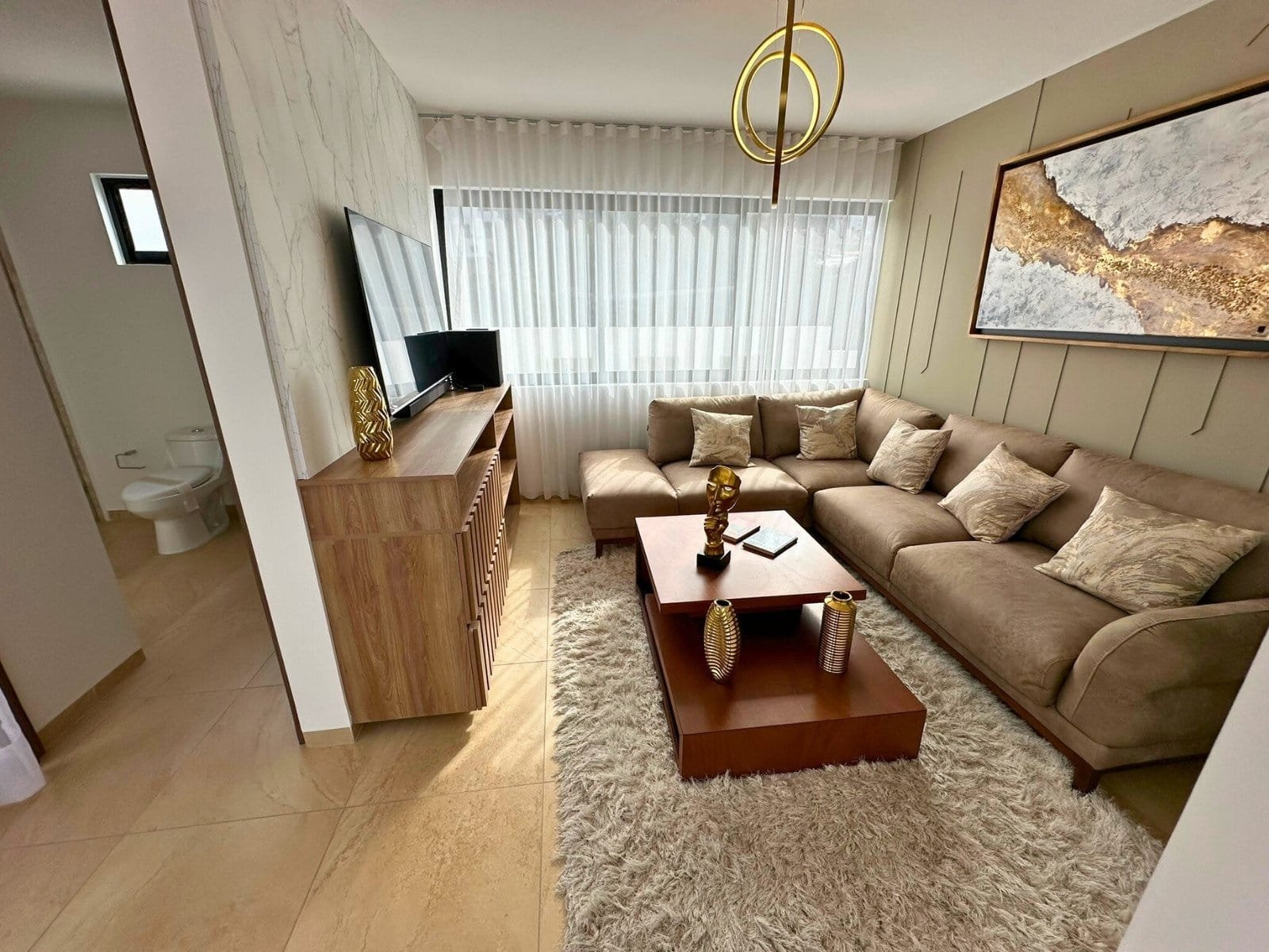 sala 3er nivel de casas Zibatá Qro. En Los Robles