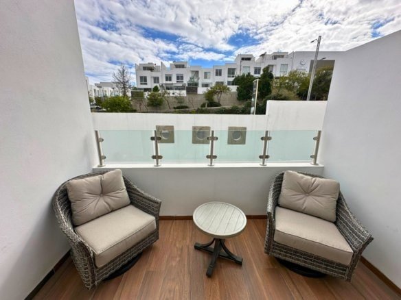 balcón de casas en Zibatá Querétaro en Los Robles