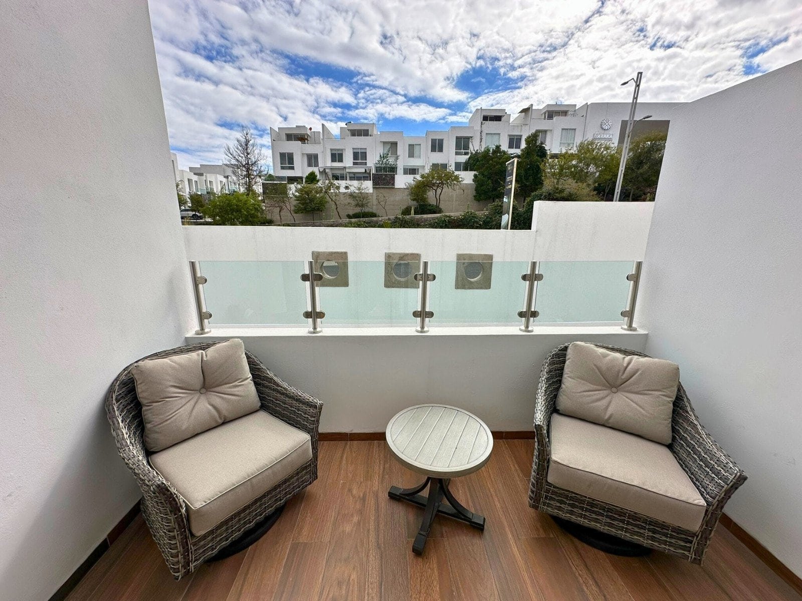 balcón de casas en Zibatá Querétaro en Los Robles