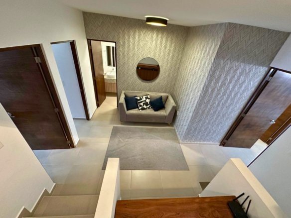 2ndo nivel de casa en zibata con roofgarden