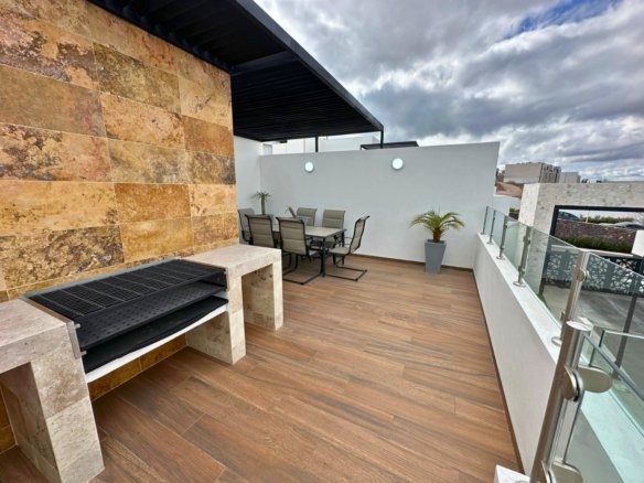 terraza con asador de casas en Zibatá Querétaro en Los Robles