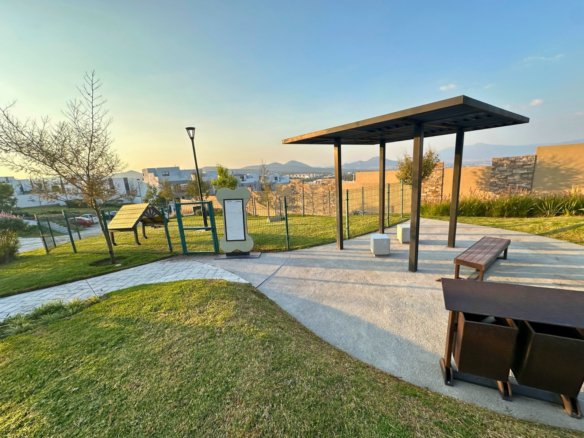 pet park de casa en zibata con roofgarden