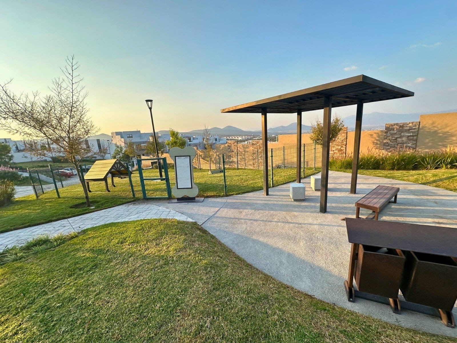 pet park de casa en zibata con roofgarden