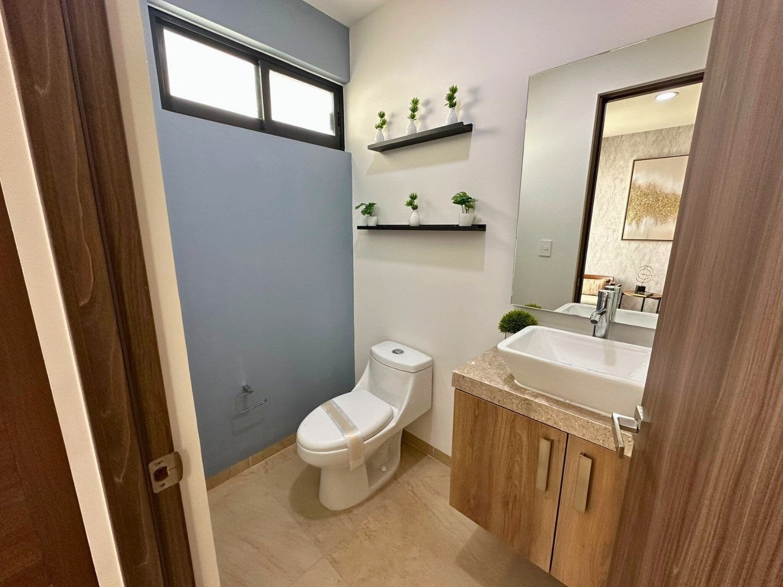 medio baño de casas Zibatá Qro. En Los Robles