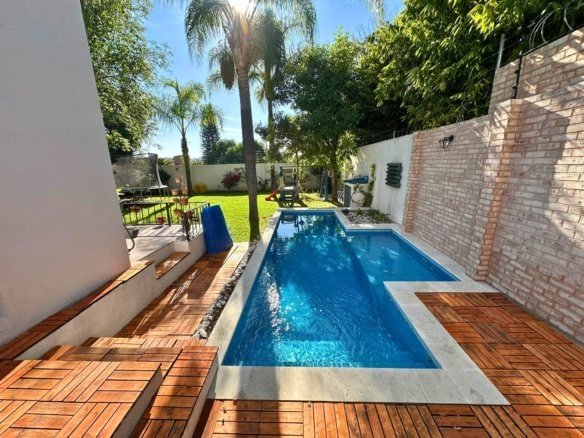 alberca de casa de una planta en Juriquilla, Querétaro