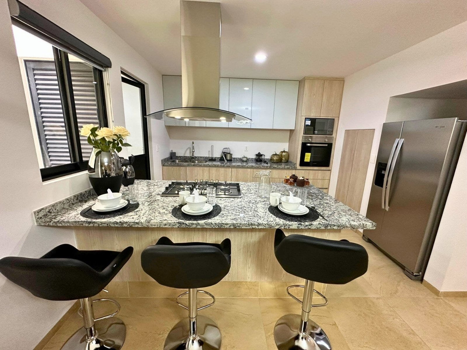 cocina integral de casas en Zibatá Querétaro en Los Robles