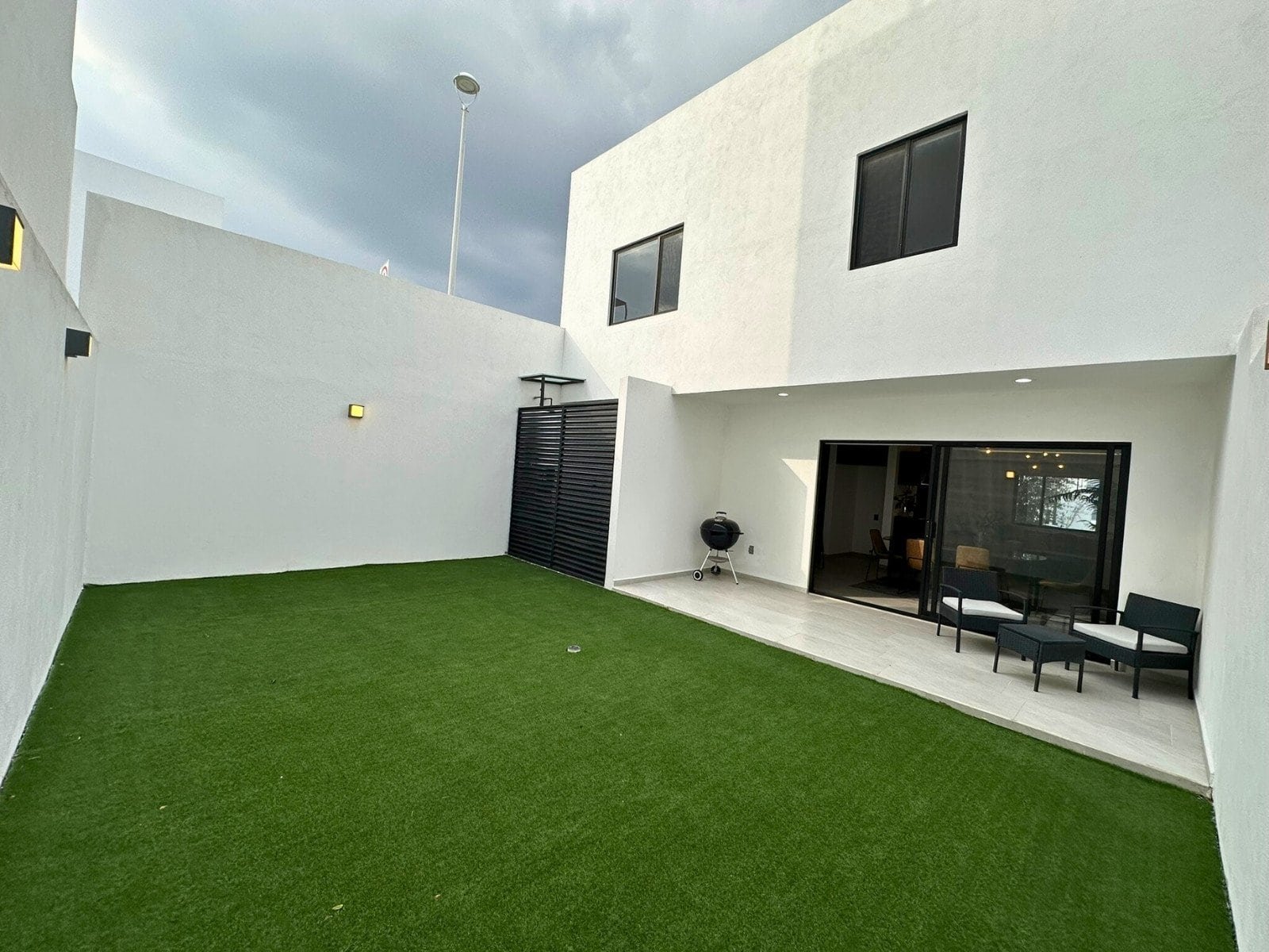 jardin de casas nuevas en Zibatá Querétaro en Entrecielos.