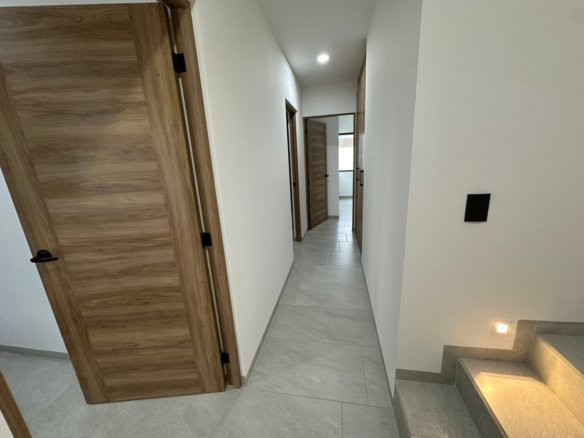 2ndo nivel de casa con recámara en planta baja Zibatá Querétaro. En Entrecielos