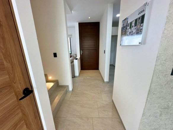 entrada de casa nueva en Zibatá Querétaro en Entrecielos.