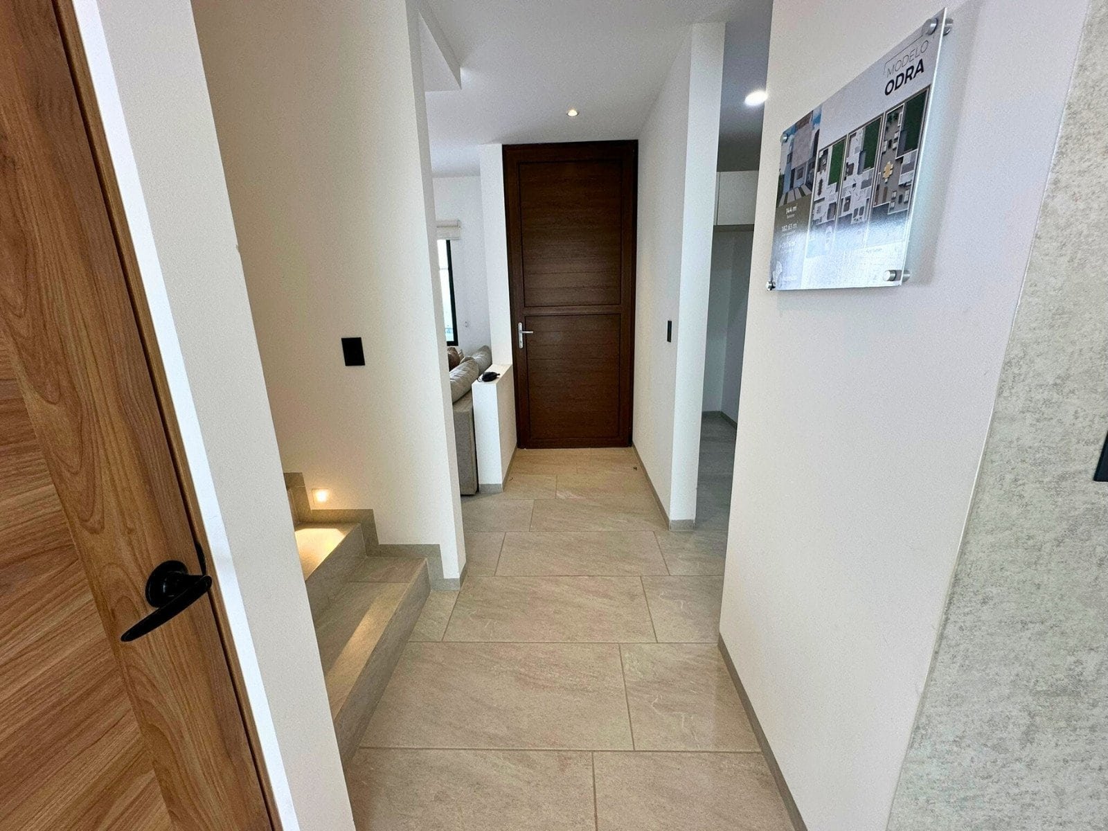 entrada de casa nueva en Zibatá Querétaro en Entrecielos.