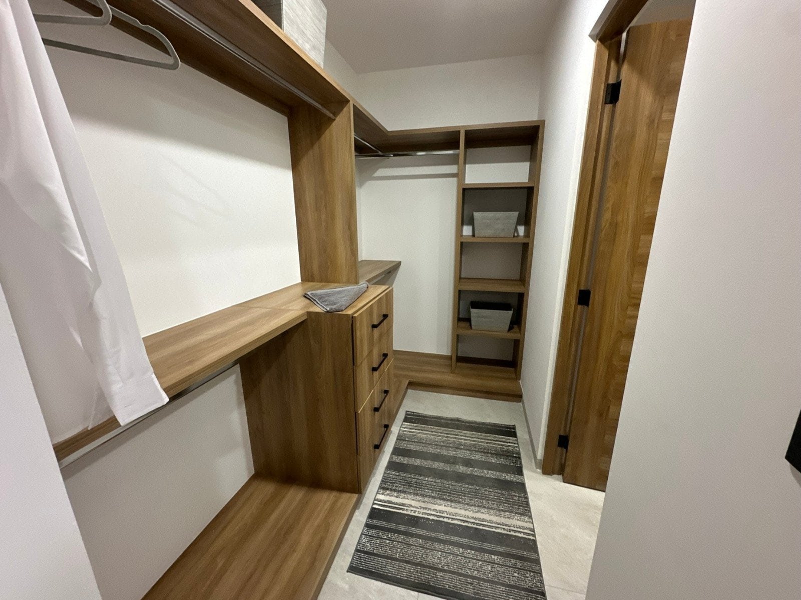 vestidor de casa en zibata en entrecielos.