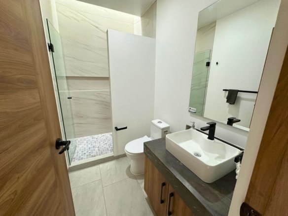 baño 2 de casas nuevas en Zibatá Querétaro en Entrecielos.