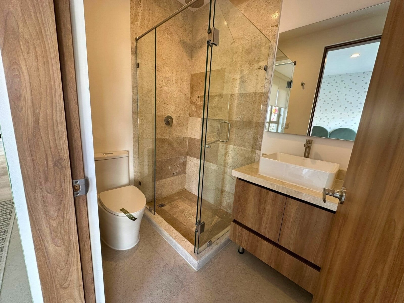 baño 3 de departamentos en Zibatá Querétaro. Condominio Parques