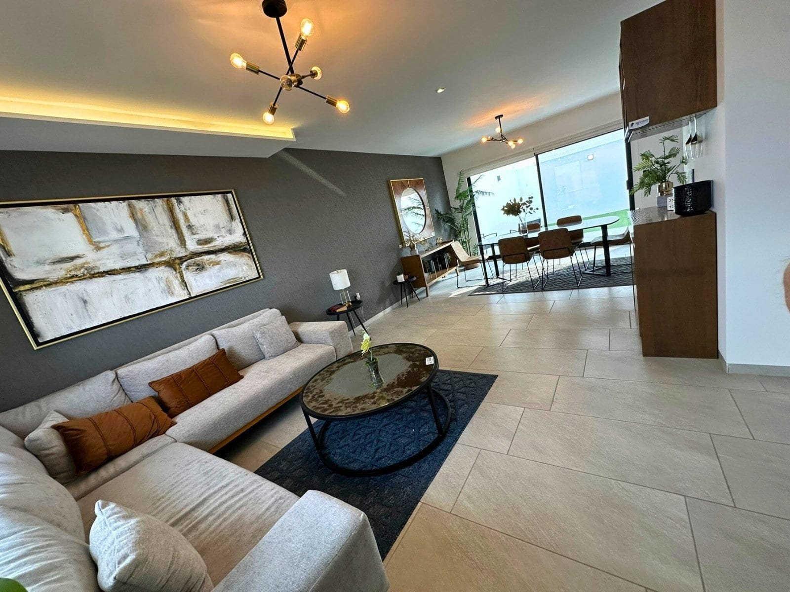 sala y comedor de casas nuevas en Zibatá Querétaro en Entrecielos.