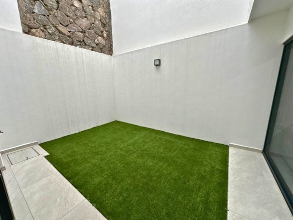 jardin de casa en zibata en entrecielos.