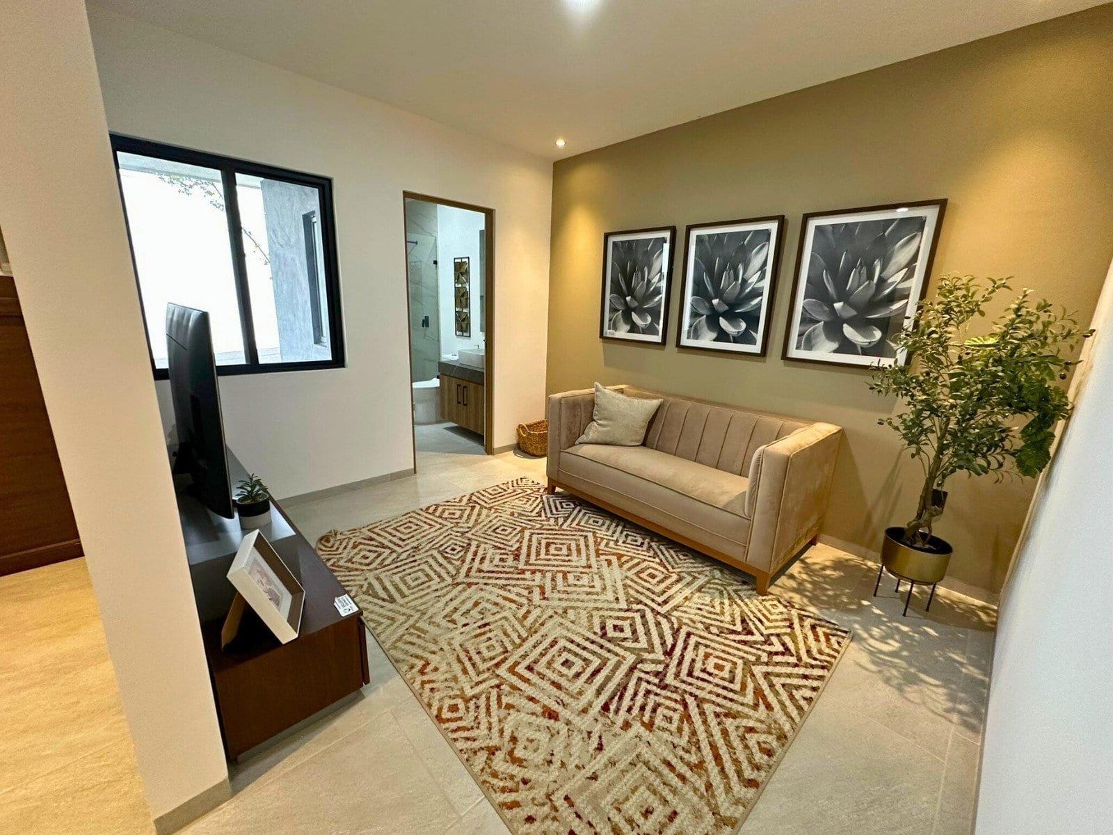 recamara planta baja de casa con recámara en planta baja Zibatá Querétaro. En Entrecielos