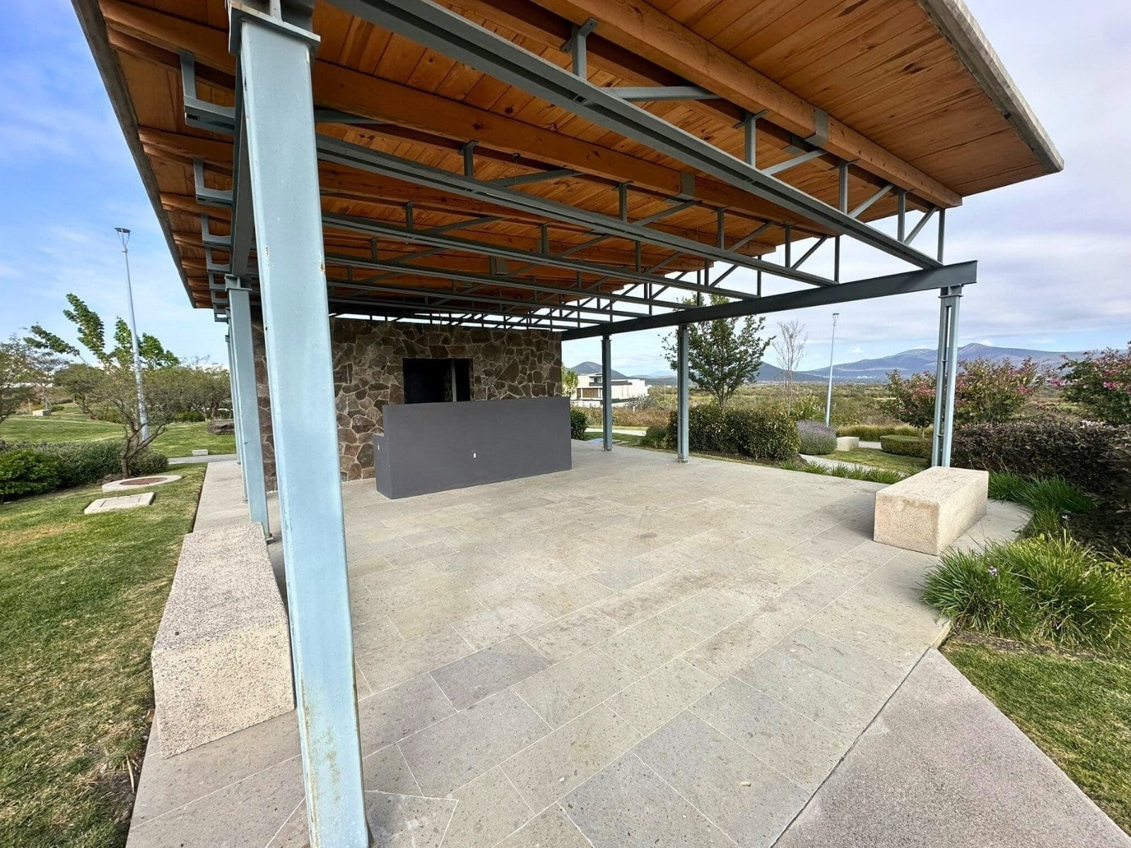 terraza de terreno en venta en Zibatá, Querétaro en Malaya.