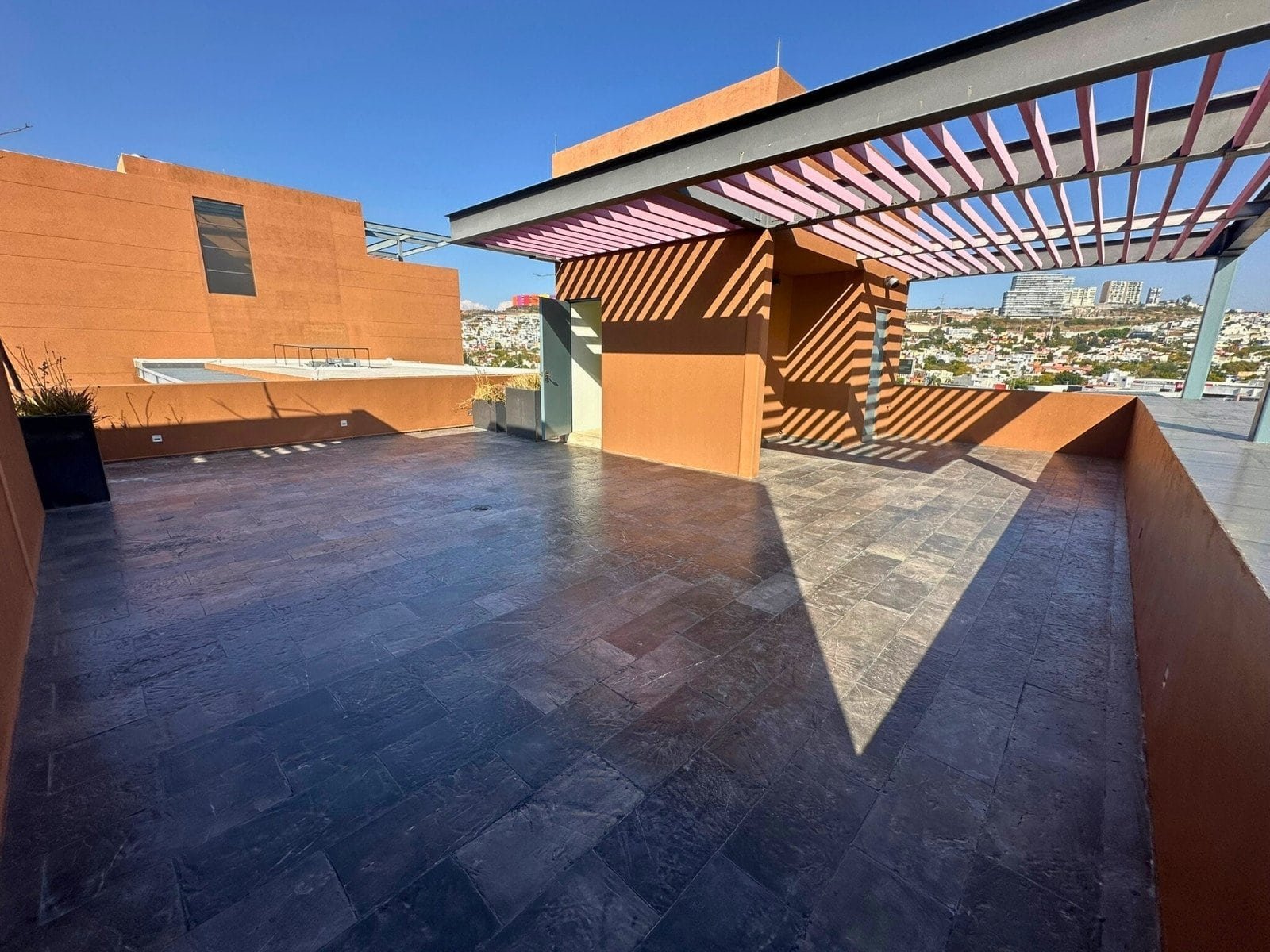 rooftop de Penthouse en venta en Querétaro. Col. Alamos cerca de Costco.