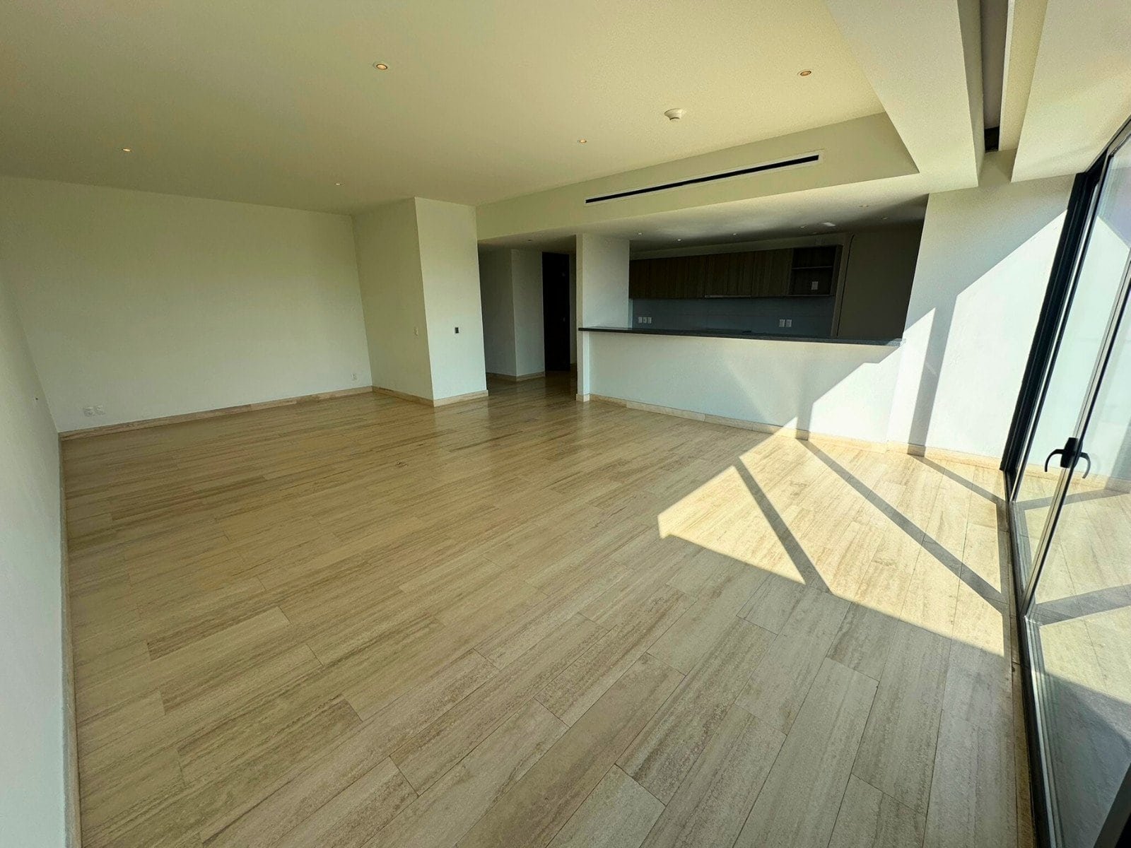 sala y comedor de Penthouse en venta en Querétaro. Col. Alamos cerca de Costco.