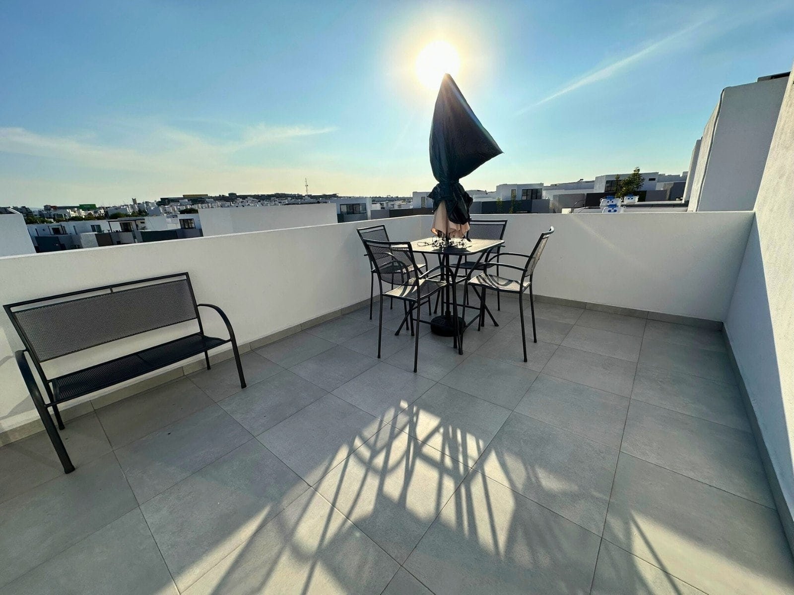 terraza 2 de casa en venta en Zakia, Querétaro.