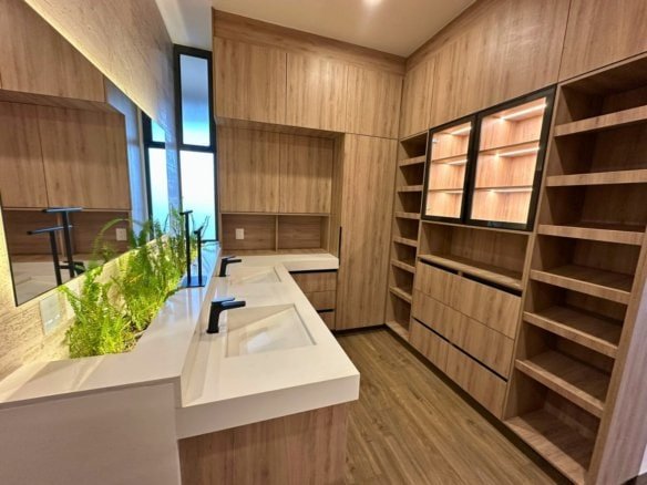 vestidor 2 de casa en venta en Malaya Zibata